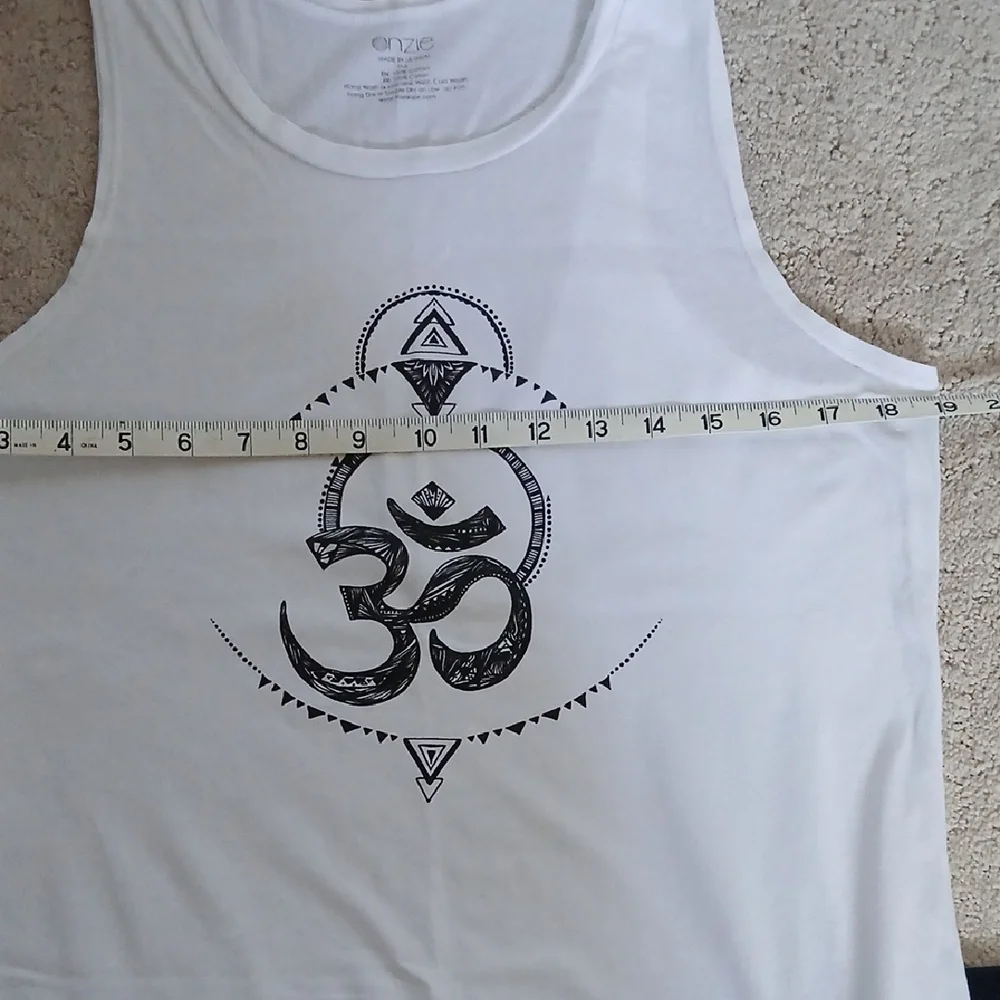 Onzie Tank Top - Picture 5 of 10